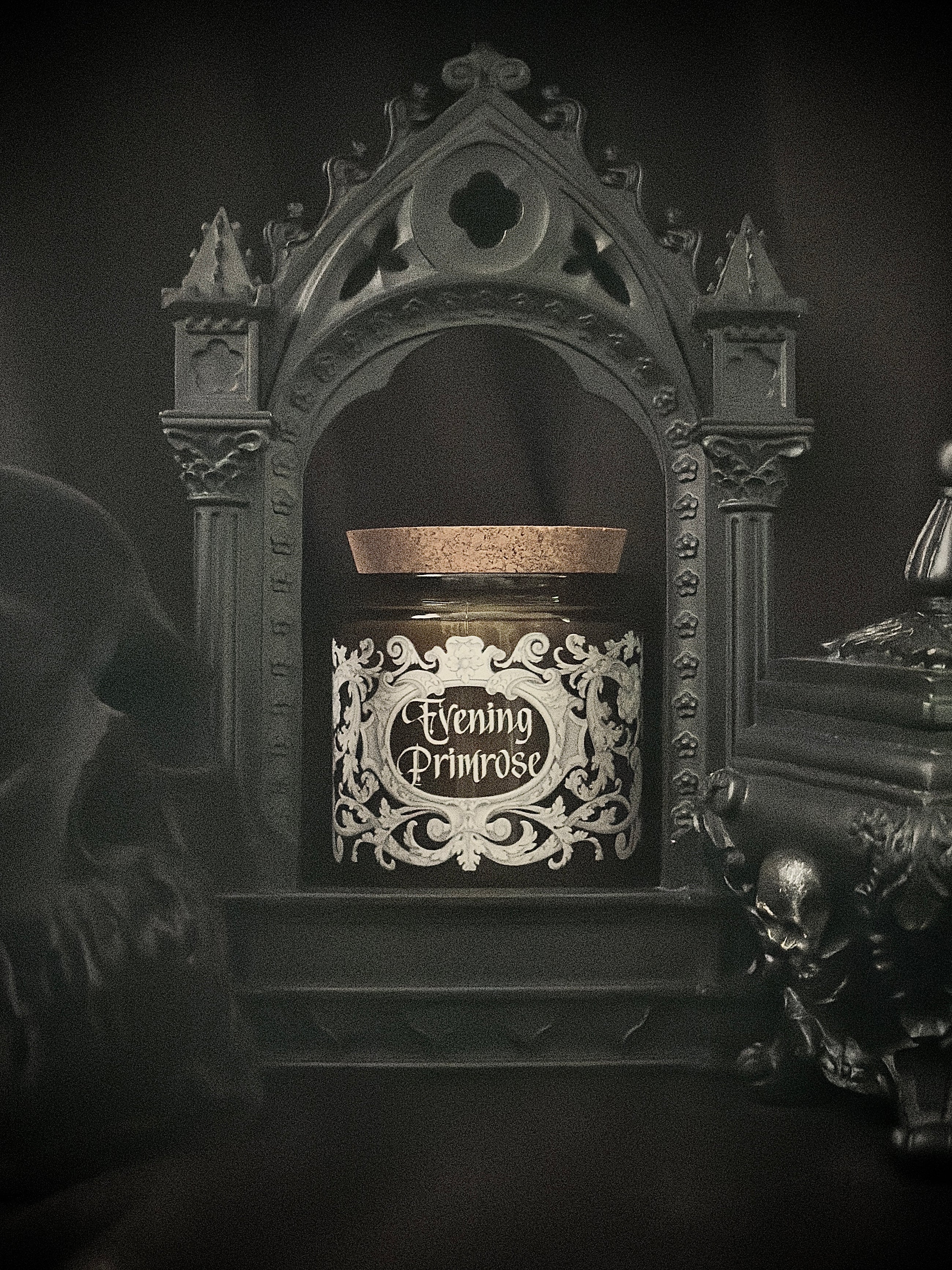Grand Apothecary Candle 13 oz~Evening Primrose