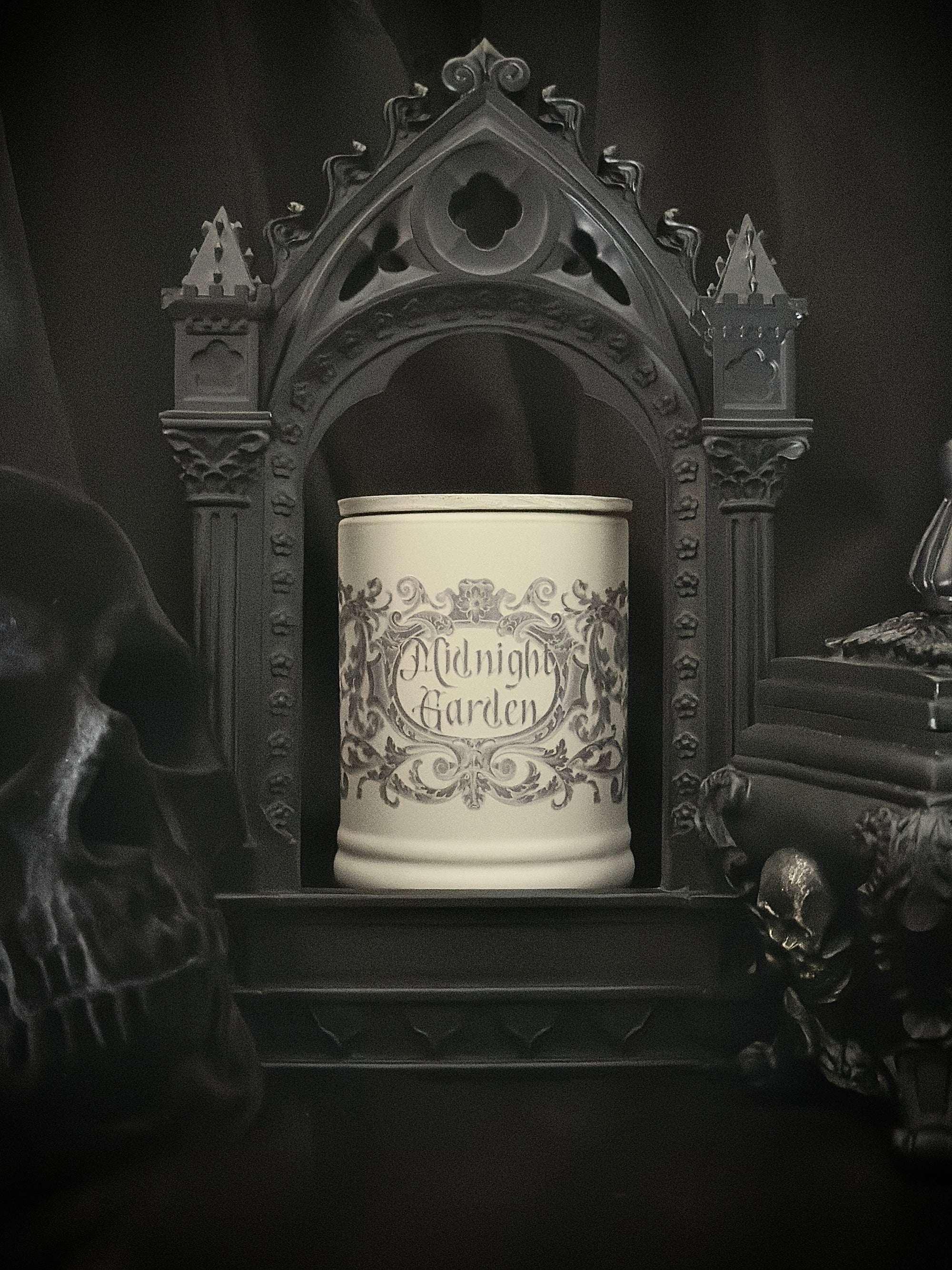 Presque Isle 10oz Ceramic Candle~Midnight in the Garden