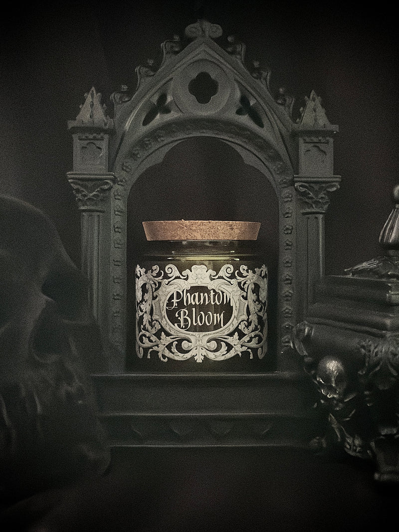 Grand Apothecary Candle 13 oz~Phantom Bloom