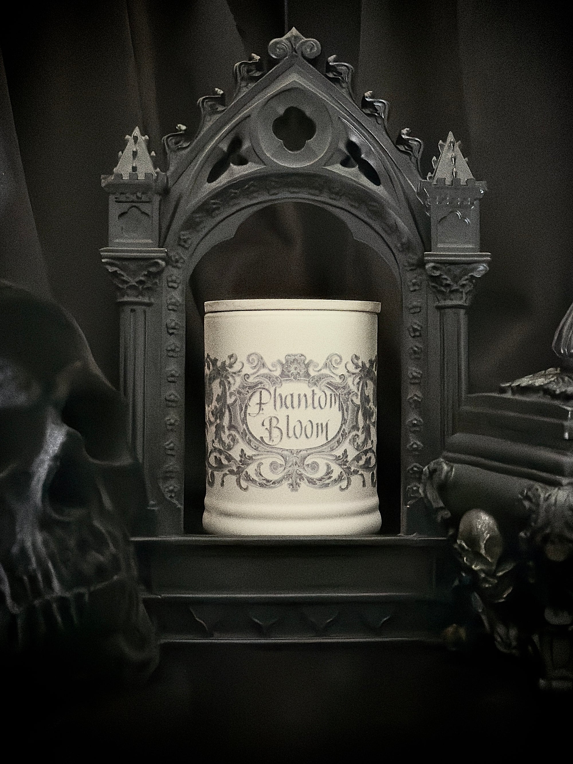 Presque Isle 10oz Ceramic Candle~Phantom Bloom