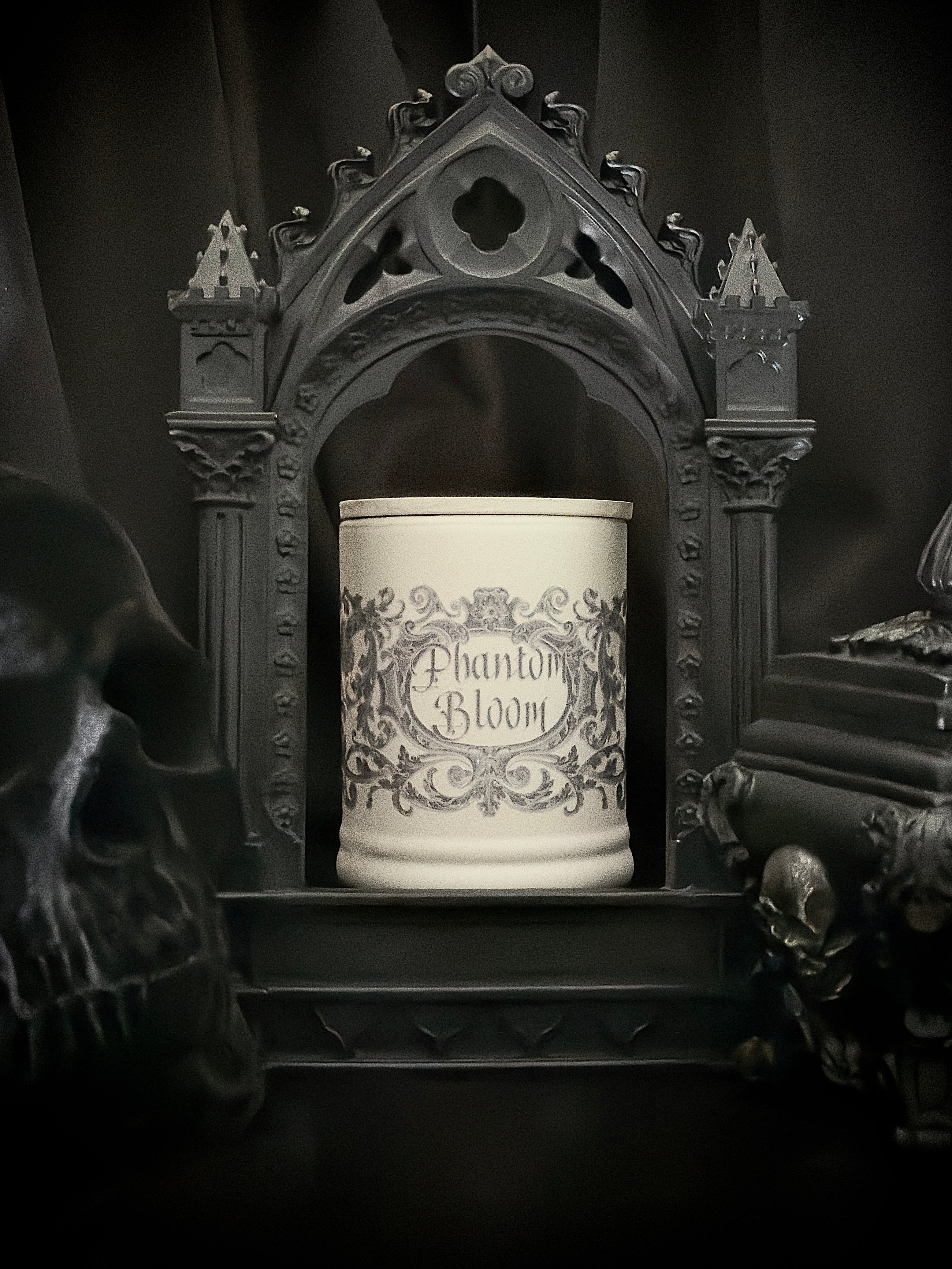 Presque Isle 10oz Ceramic Candle~Phantom Bloom